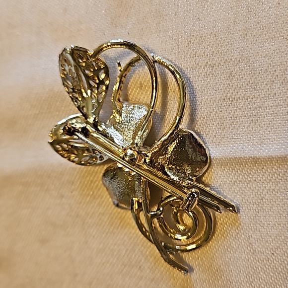 Vintage Gold-Tone Enamels Flower Filigree Flower Brooch - Picture 4 of 5